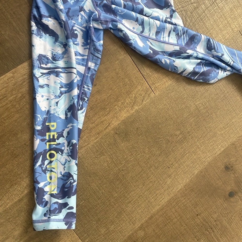 Peloton Orion Marble X WITH Women’s Leggings & Sports Bra Set - Picture 9 of 9